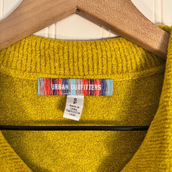 Urban Outfitters Adeline V Neck Collared Cardigan Yellow Women’s Size Small - Picture 6 of 10